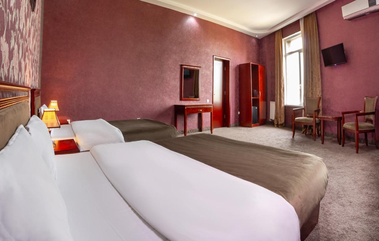 טביליסי Margo Palace Hotel מראה חיצוני תמונה