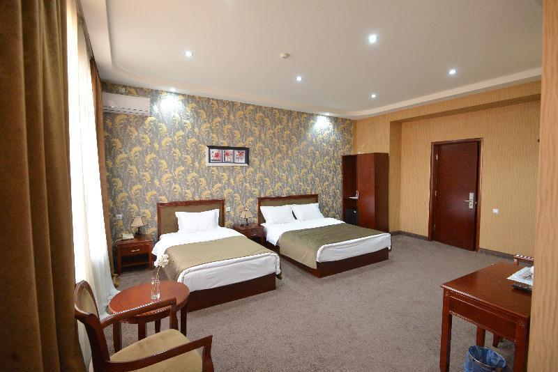 טביליסי Margo Palace Hotel מראה חיצוני תמונה